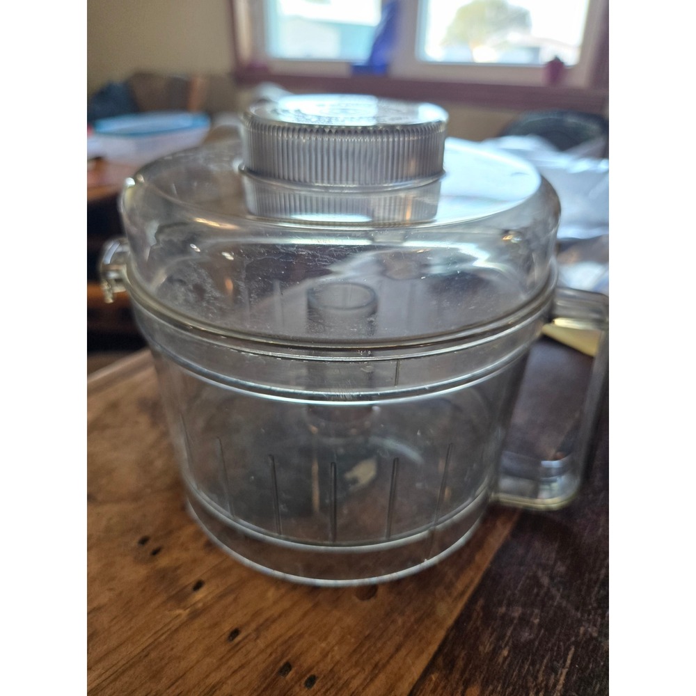 Black & Decker Shortcut Clear Plastic Food Bowl & Lid with Handle 5in F1-CFP-10
